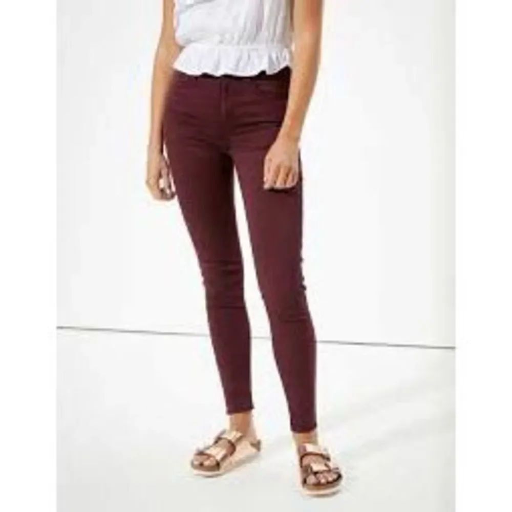 American Eagle hi-rise maroon size 6 jeggings